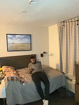 Snapshot of TheOnlyTwinTowers chatting on February 18, 2026, 6:53 am TheOnlyTwinTowers online show from February 18, 2026, 6:53 am