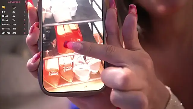 Snapshot of _Andyy__ chatting on February 6, 2026, 12:15 am Andyy online show from February 6, 2026, 12:15 am