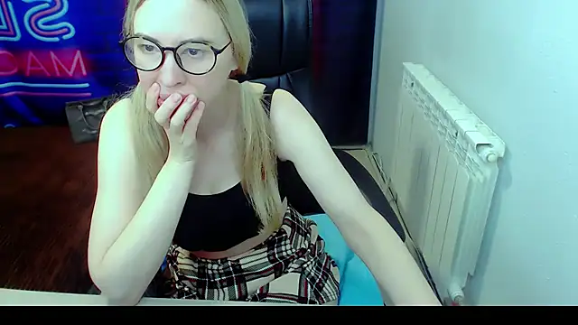 Snapshot of kerakiss877 chatting on March 5, 2025, 9:15 pm kerakiss877 online show from March 5, 2025, 9:15 pm