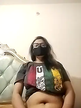 Snapshot of Lovely_Pragati chatting on January 14, 2026, 7:14 am Lovely Pragati online show from January 14, 2026, 7:14 am