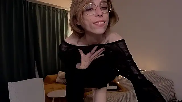 amber quell here online show from February 12, 2026, 5:41 pm