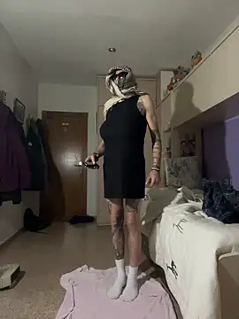 Kamaleonix online show from December 13, 2025, 11:10 pm