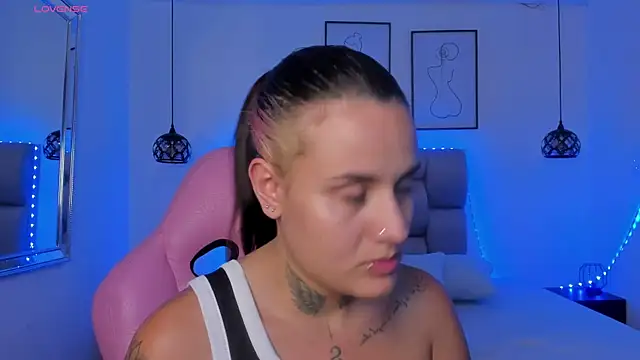 Snapshot of Susan-Sweet-7 chatting on February 13, 2026, 8:16 pm Susan-Sweet-7 online show from February 13, 2026, 8:16 pm