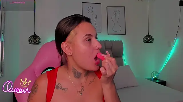 Snapshot of Susan-Sweet-7 chatting on February 16, 2026, 8:16 pm Susan-Sweet-7 online show from February 16, 2026, 8:16 pm