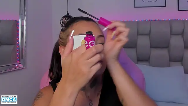 Snapshot of Susan-Sweet-7 chatting on February 25, 2026, 8:07 pm Susan-Sweet-7 online show from February 25, 2026, 8:07 pm