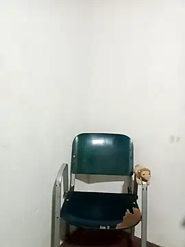 Snapshot of Mrdetonador chatting on October 5, 2025, 6:23 am Mrdetonador online show from October 5, 2025, 6:23 am