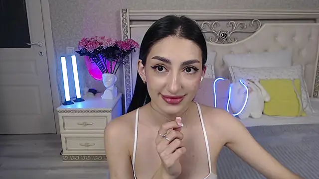 Lina Robbins online show from February 16, 2026, 10:17 pm