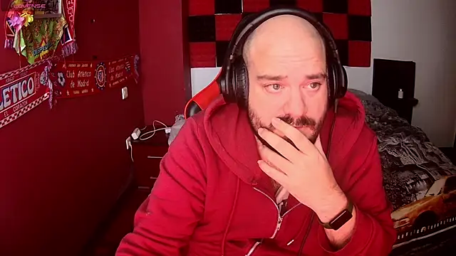 menditeta1 online show from January 18, 2026, 9:51 pm