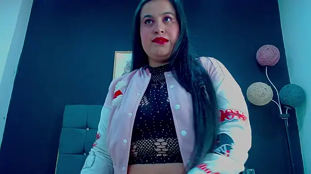 mia xx1 online show from September 29, 2025, 9:19 pm