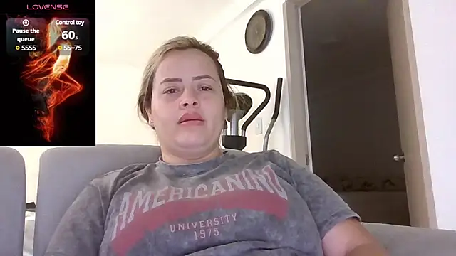 Snapshot of saramartinez1000 chatting on January 29, 2025, 4:30 pm saramartinez1000 online show from January 29, 2025, 4:30 pm