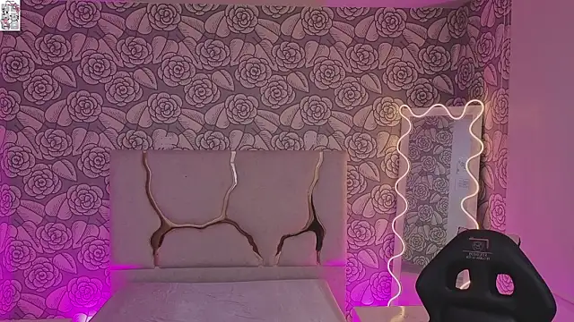 Mellani tay online show from February 14, 2026, 3:36 am