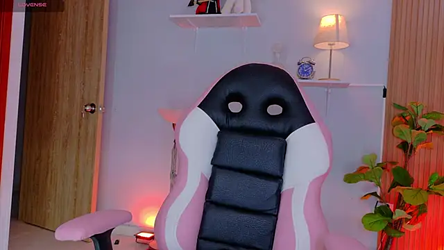 Snapshot of Chris_parker27 chatting on February 3, 2026, 11:37 am Chris parker27 online show from February 3, 2026, 11:37 am