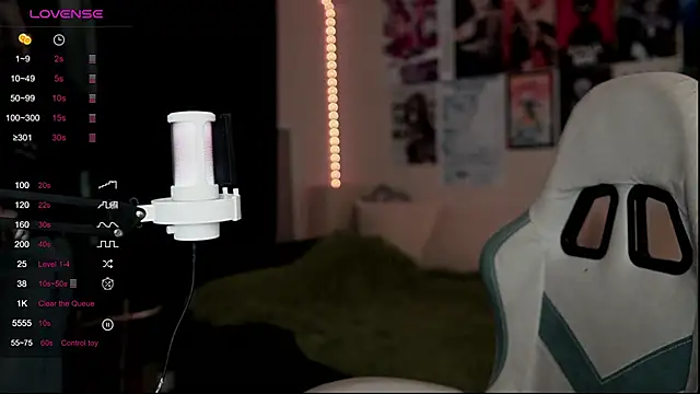 Snapshot of Traharaa chatting on February 17, 2026, 3:08 pm Traharaa online show from February 17, 2026, 3:08 pm