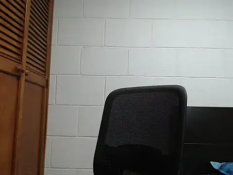 dimitriquiet05 online show from February 20, 2026, 6:37 am