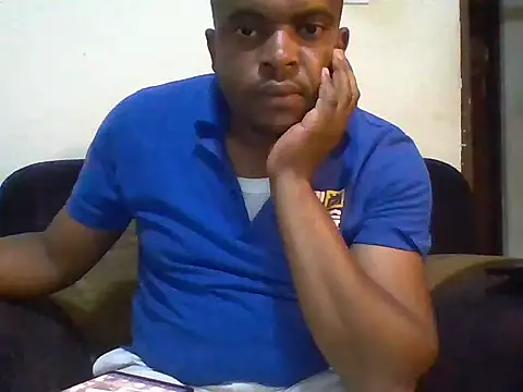 Snapshot of lui_cuuty chatting on September 20, 2025, 2:18 pm lui cuuty online show from September 20, 2025, 2:18 pm