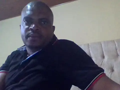 Snapshot of lui_cuuty chatting on October 29, 2025, 6:31 pm lui cuuty online show from October 29, 2025, 6:31 pm