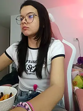 azumiichan online show from February 13, 2026, 12:50 am