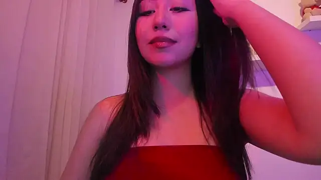 Snapshot of I_am_tori chatting on February 18, 2025, 4:04 am I am tori online show from February 18, 2025, 4:04 am