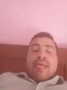 Snapshot of lallantoplonda chatting on February 3, 2026, 10:20 am lallantoplonda online show from February 3, 2026, 10:20 am