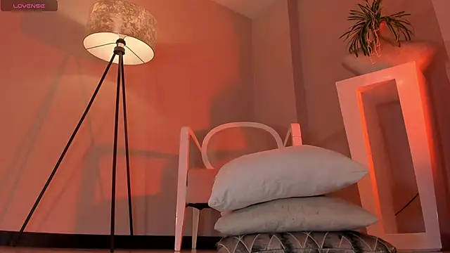 ValeriaRiveraX online show from March 20, 2025, 7:03 am