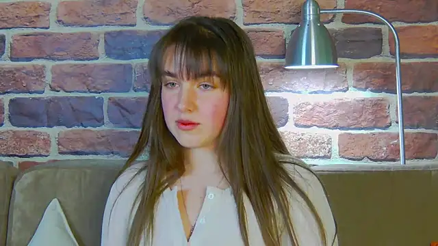 Snapshot of Sofia_Hugs chatting on February 6, 2026, 7:17 pm Sofia Hugs online show from February 6, 2026, 7:17 pm