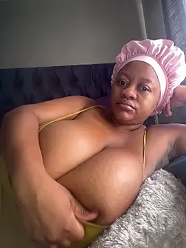 Snapshot of Chubbykarisma27 chatting on February 26, 2026, 6:56 am Chubbykarisma27 online show from February 26, 2026, 6:56 am