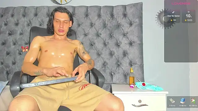 Snapshot of marcus_smithh chatting on December 2, 2024, 10:18 am marcus smithh online show from December 2, 2024, 10:18 am