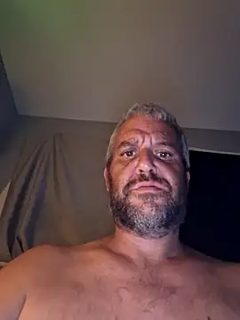 Snapshot of silkstroker6981 chatting on October 11, 2025, 9:52 am silkstroker6981 online show from October 11, 2025, 9:52 am