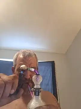 Snapshot of silkstroker6981 chatting on February 2, 2026, 9:13 pm silkstroker6981 online show from February 2, 2026, 9:13 pm