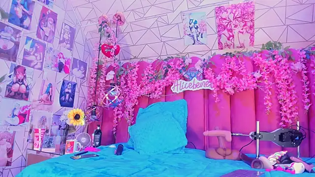 Snapshot of Alicebenett chatting on November 22, 2025, 10:20 pm Alicebenett online show from November 22, 2025, 10:20 pm