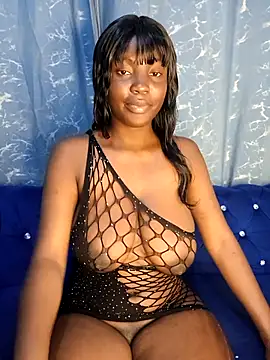 Snapshot of Tushy_baiby2000 chatting on February 13, 2026, 10:17 pm Tushy baiby2000 online show from February 13, 2026, 10:17 pm