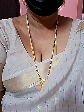 Snapshot of ananya956 chatting on October 3, 2025, 10:29 pm ananya956 online show from October 3, 2025, 10:29 pm