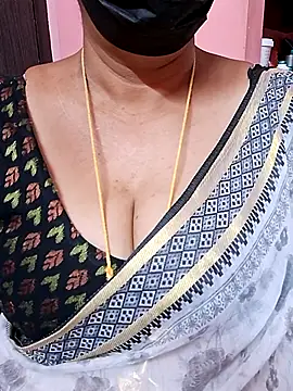 Snapshot of ananya956 chatting on October 5, 2025, 5:06 am ananya956 online show from October 5, 2025, 5:06 am