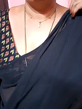 Snapshot of ananya956 chatting on October 23, 2025, 12:10 am ananya956 online show from October 23, 2025, 12:10 am