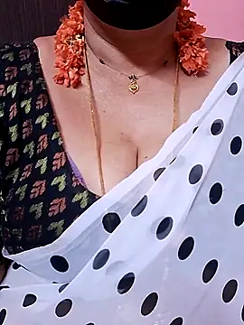 Snapshot of ananya956 chatting on February 13, 2026, 3:19 pm ananya956 online show from February 13, 2026, 3:19 pm