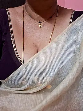 Snapshot of ananya956 chatting on February 19, 2026, 1:56 am ananya956 online show from February 19, 2026, 1:56 am