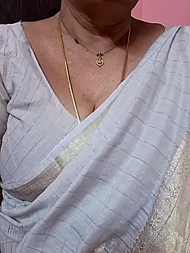 Snapshot of ananya956 chatting on February 24, 2026, 6:33 am ananya956 online show from February 24, 2026, 6:33 am