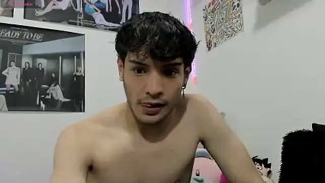 Snapshot of Martinsibiris chatting on February 24, 2026, 3:32 pm Martinsibiris online show from February 24, 2026, 3:32 pm