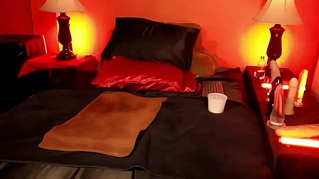 JenniferCD online show from February 23, 2026, 5:32 pm