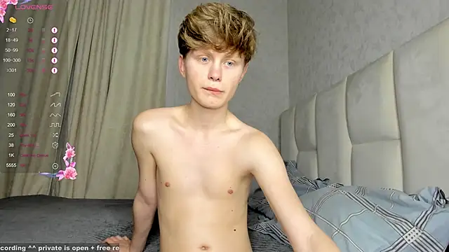 Snapshot of christian_di0r chatting on November 11, 2025, 5:57 pm christian di0r online show from November 11, 2025, 5:57 pm