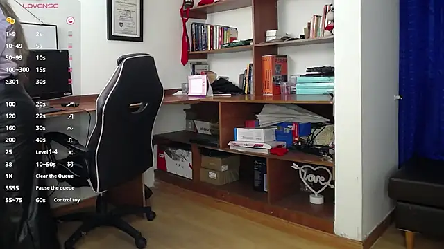 LiaTaylorr online show from September 26, 2025, 12:09 pm