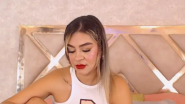 JoannaStanford online show from November 15, 2025, 12:56 pm