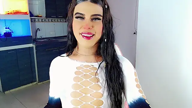 Snapshot of LittleEmmaa chatting on February 26, 2026, 5:01 pm LittleEmmaa online show from February 26, 2026, 5:01 pm