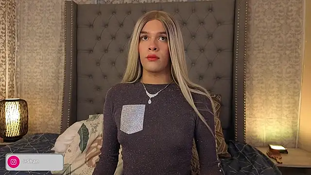 Snapshot of Shantal_Joness chatting on October 3, 2025, 3:25 am Shantal Joness online show from October 3, 2025, 3:25 am