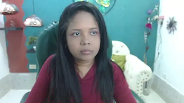 Snapshot of Melikasweetz chatting on December 19, 2024, 5:18 pm Melikasweetz online show from December 19, 2024, 5:18 pm