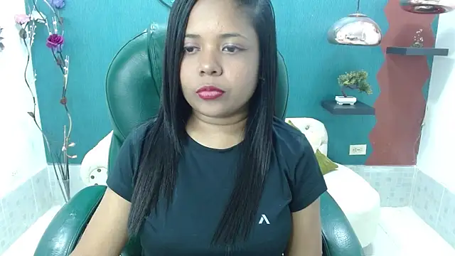 Snapshot of Melikasweetz chatting on February 6, 2025, 5:51 pm Melikasweetz online show from February 6, 2025, 5:51 pm