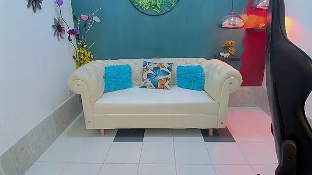 Snapshot of Melikasweetz chatting on February 9, 2026, 5:39 pm Melikasweetz online show from February 9, 2026, 5:39 pm