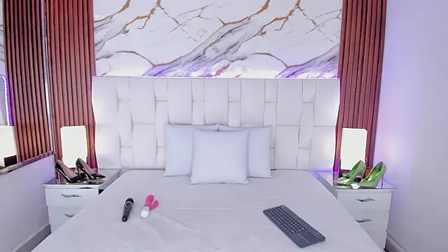 Snapshot of Coco_Balenciaga_ chatting on February 7, 2026, 11:58 am Coco Balenciaga online show from February 7, 2026, 11:58 am