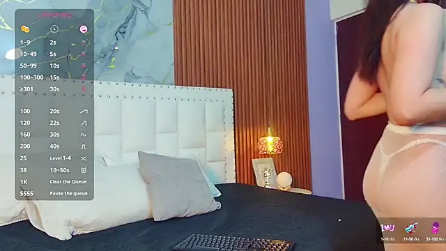 littleebluee online show from February 1, 2025, 2:58 am