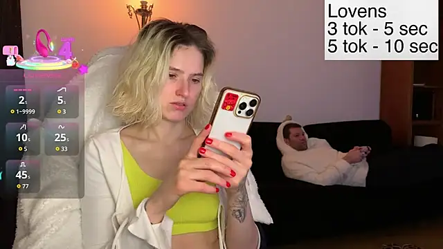 Snapshot of Sexy_Sweets chatting on January 18, 2026, 2:21 pm Sexy Sweets online show from January 18, 2026, 2:21 pm